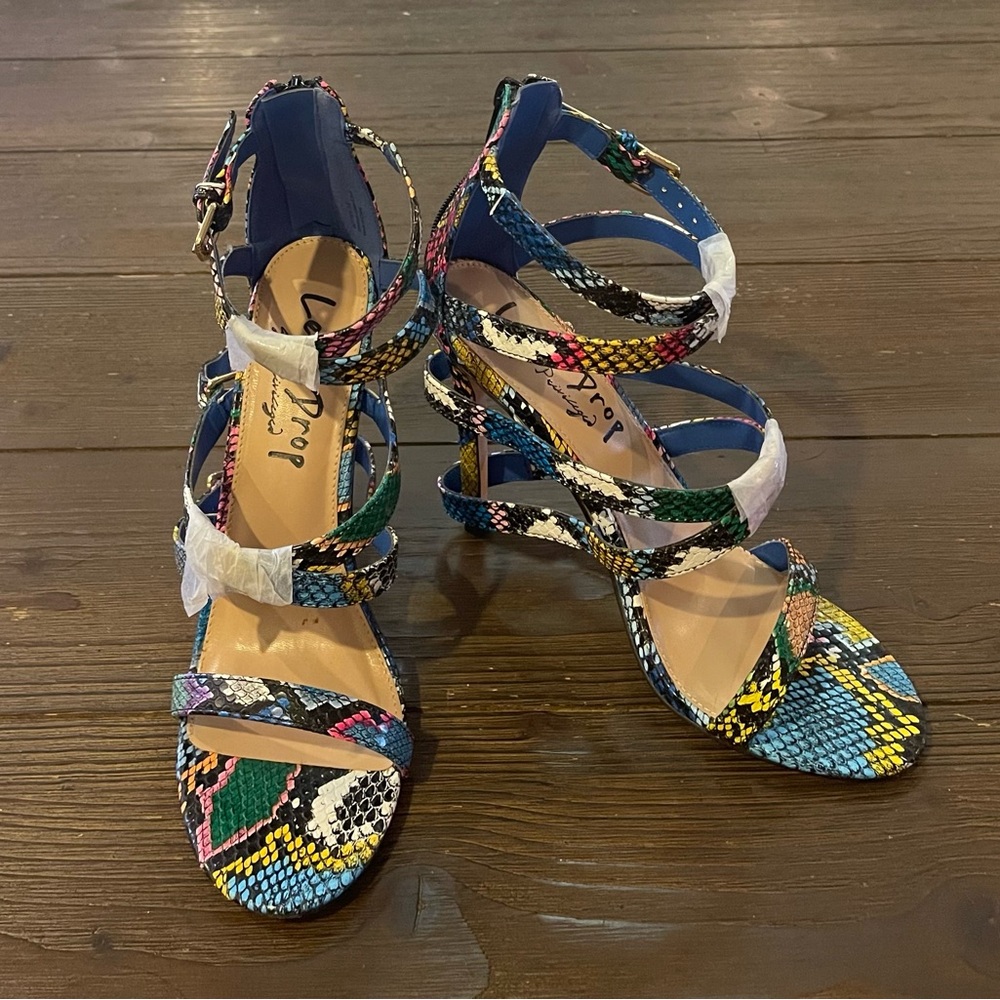Lemon Drop By Privilege Colorful snakeskin Print Stilettos Size 7.5